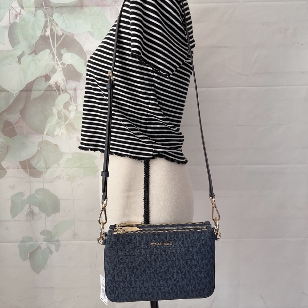 Michael Kors JSI MD Triple Pouch Crossbody - Picture 2 of 16